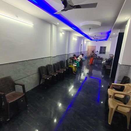 Hotel Bhavana Bhawan à Vrindāvan Extérieur photo